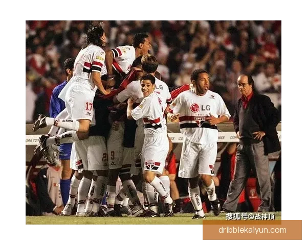 瑞士阿坎吉铁卫状态回暖，球队防线竞争力增强值得关注